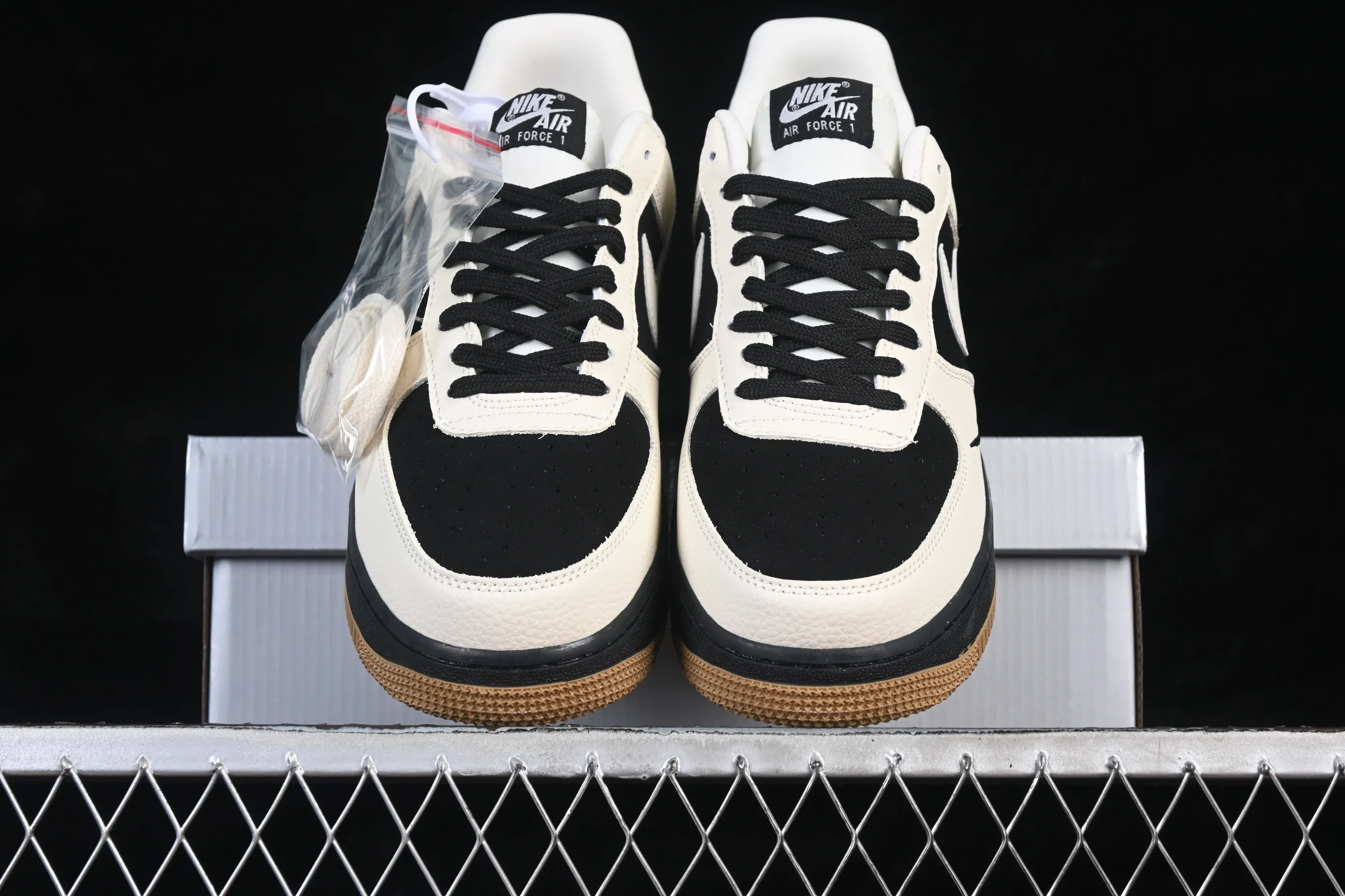 All Categories Nk Air Force 1 Air Force Series Nk Air Force 1 Low Air Force Low Nike Air Force 1'07 Low Stussy Co-branded Double Beige Black Brown Air Force 1 Low-top Casual Shoes LD1999-006
